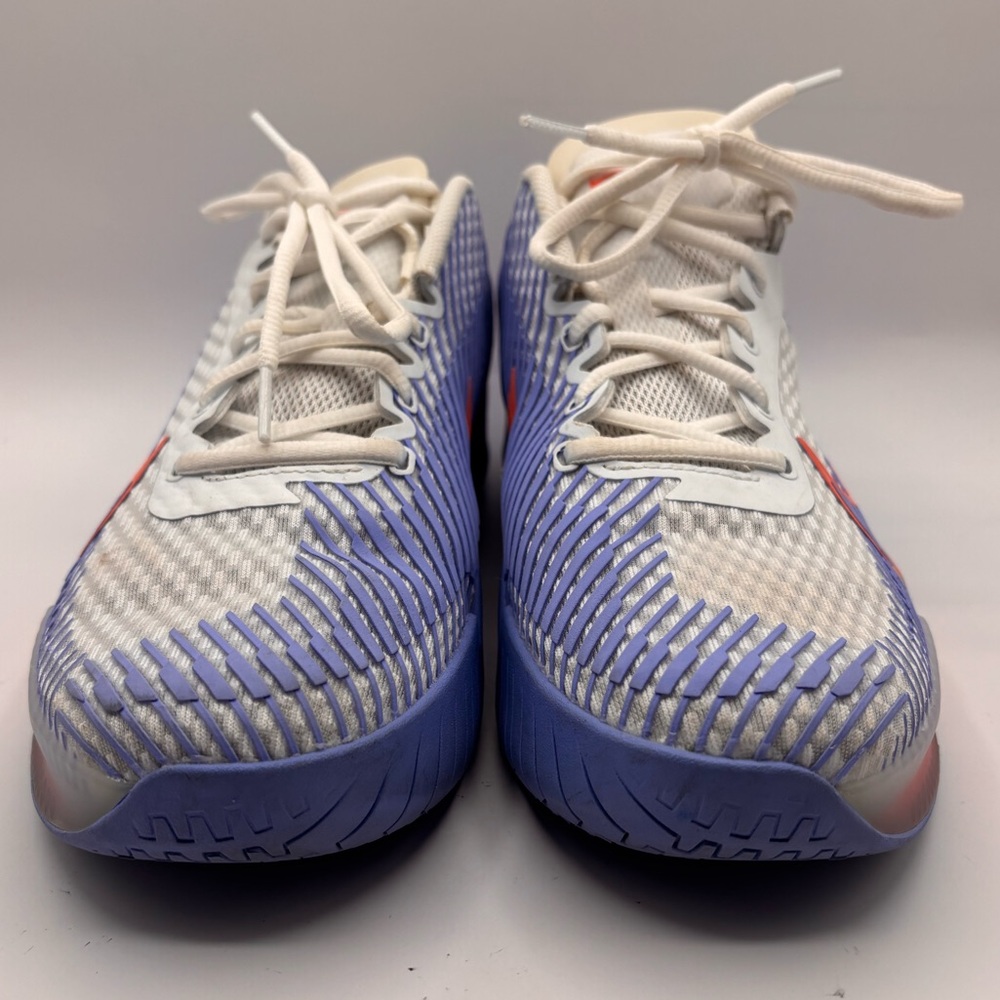 NikeCourt Air Zoom Vapor 11 Women's Size 10 Hard Court DR6965-106 White And Blue - Picture 2 of 13